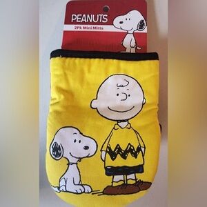 Snoopy Peanuts 2pk mini mitts